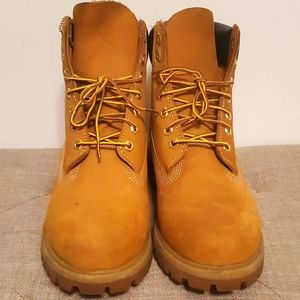 Size 8M Timberlands